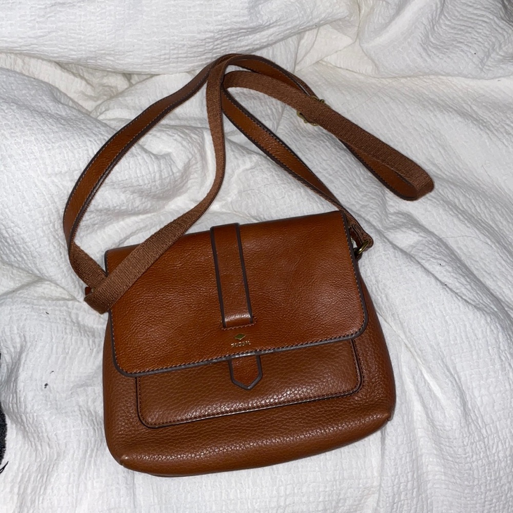 fossil leather purse